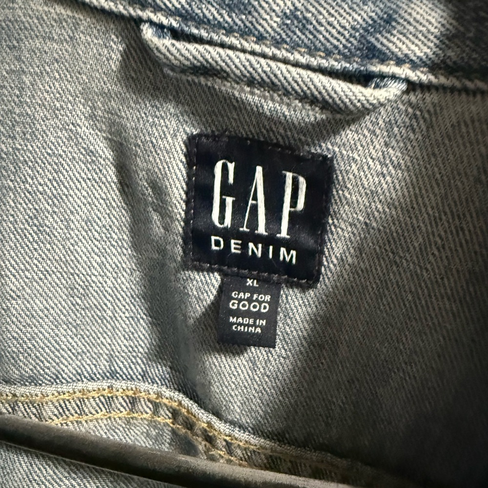 GAP Classic Blue Denim Jacket - Picture 2 of 5